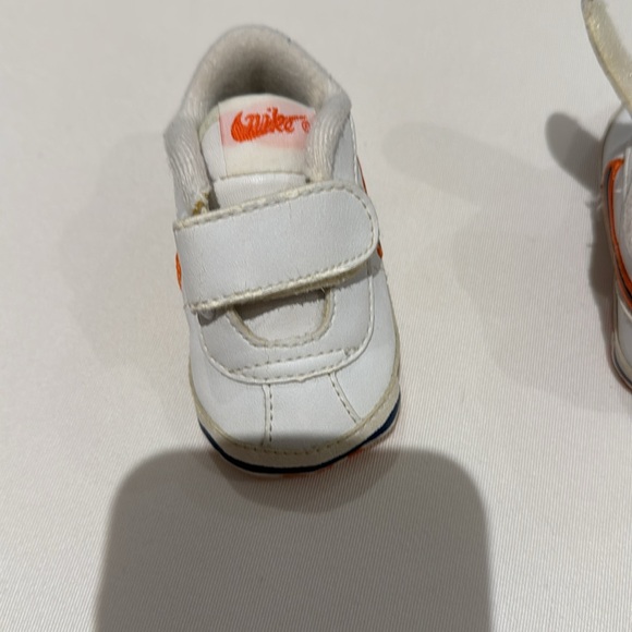 Newborn Nike Sneakers - Picture 2 of 4